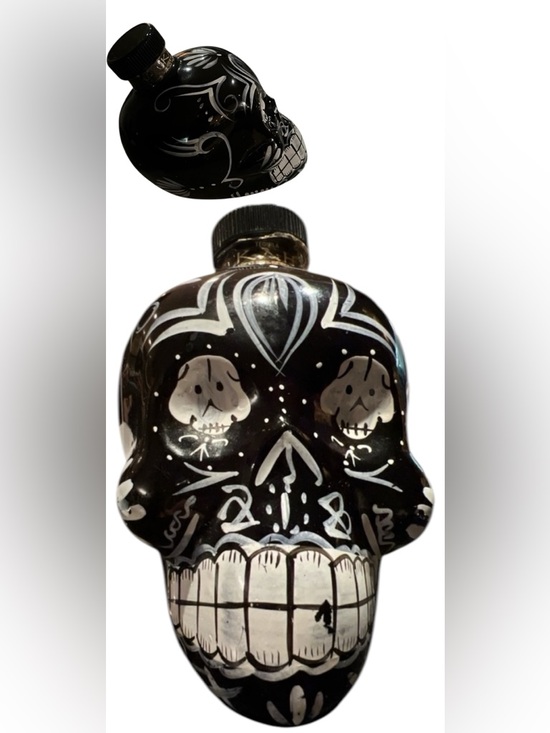 Day of the Dead Skull Bottle Other - VTG KAH Tequila Hand Painted Ceramic Skull Bottle Day of the Dead Black White